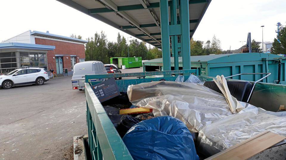 Jätteen poisto ja kierrätys - Vastuullista jätehuoltoa ammattilaisten toimesta